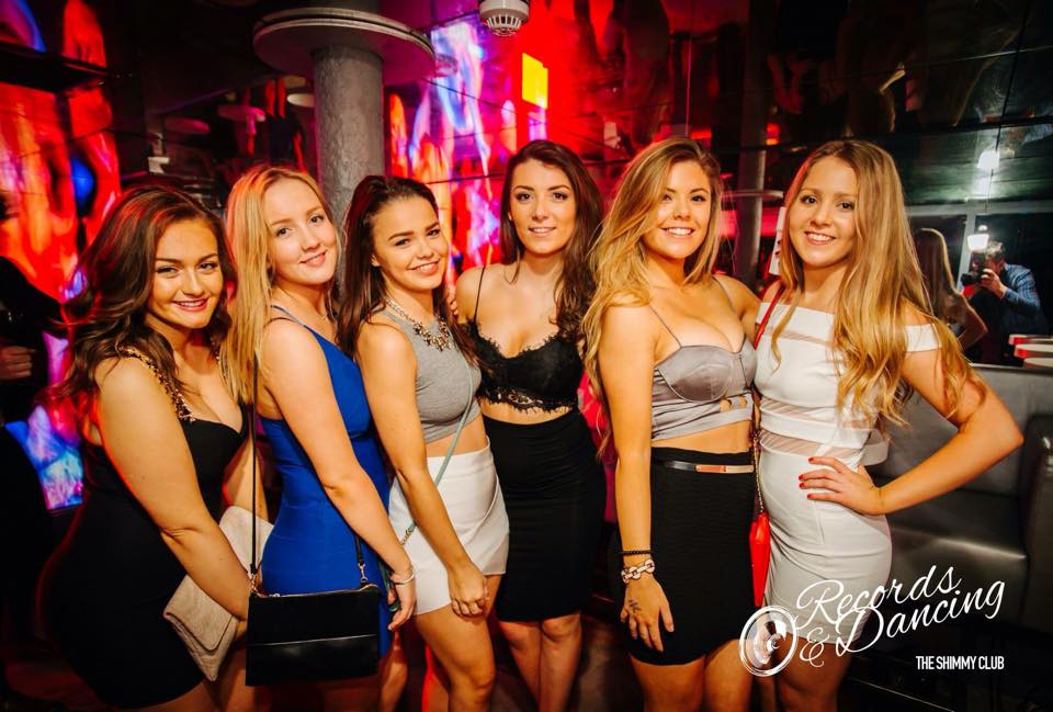 How is every single person in this photo hot?