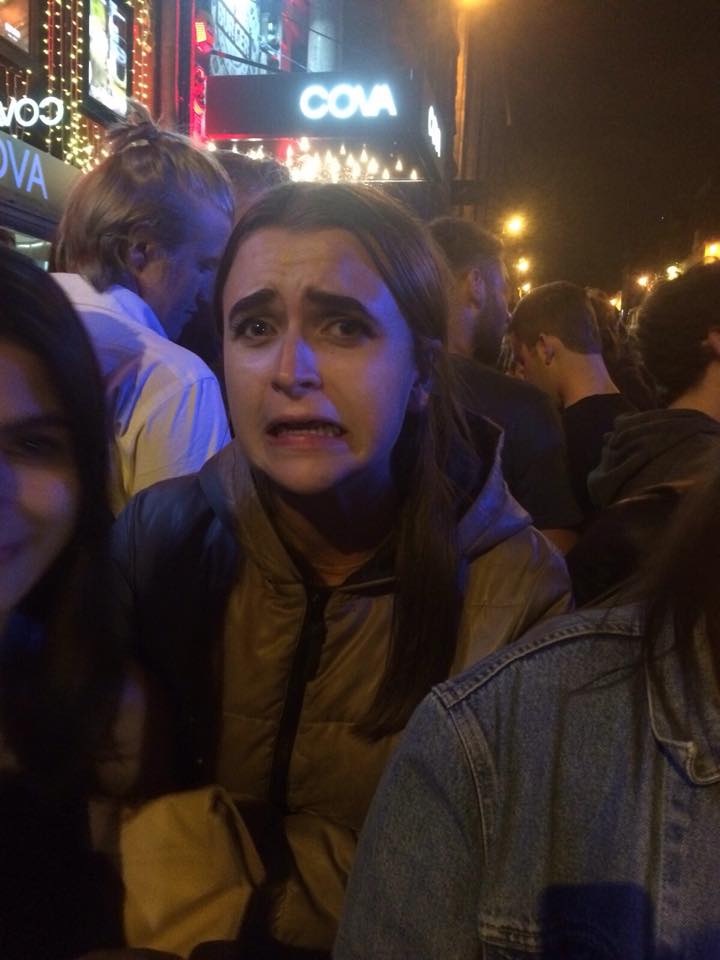 One very confused partygoer