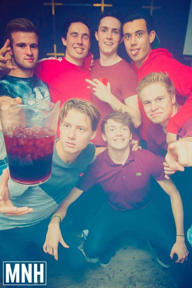 Will ye just give me the jug pal