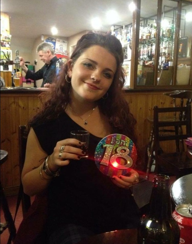 pub lass #cutie