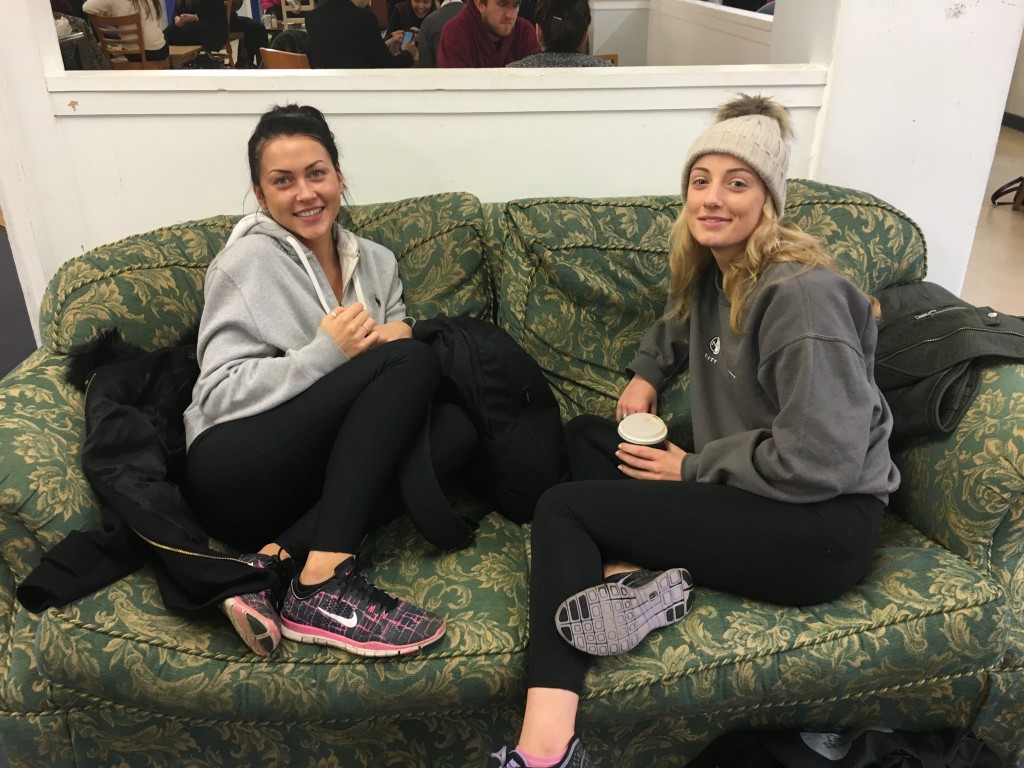 “Having a coffee… in my active wear”. “Gym leggings are comfy as hell”. AMEN to that, I feel you.