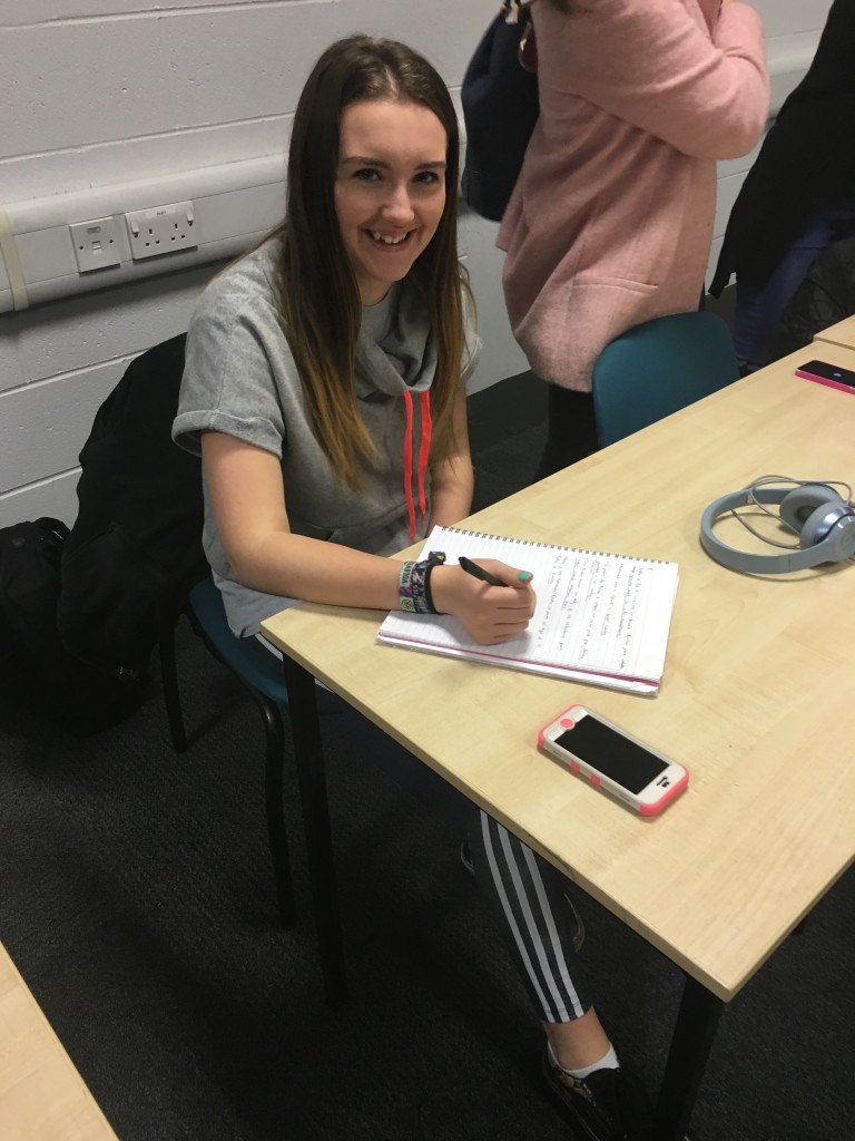 So you're late for your lecture? Do not fear! Thankfully you wore your gym kit so you can jog the last 5 minutes and not miss a thing. Plus studying is way easier in a breathable cotton hoody and leggings.