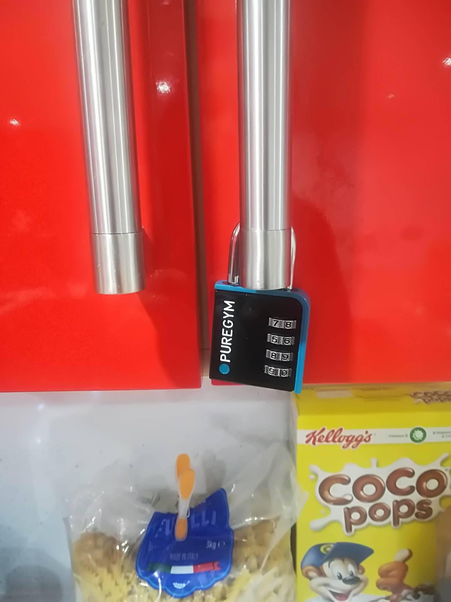 You know this kid labels all their food