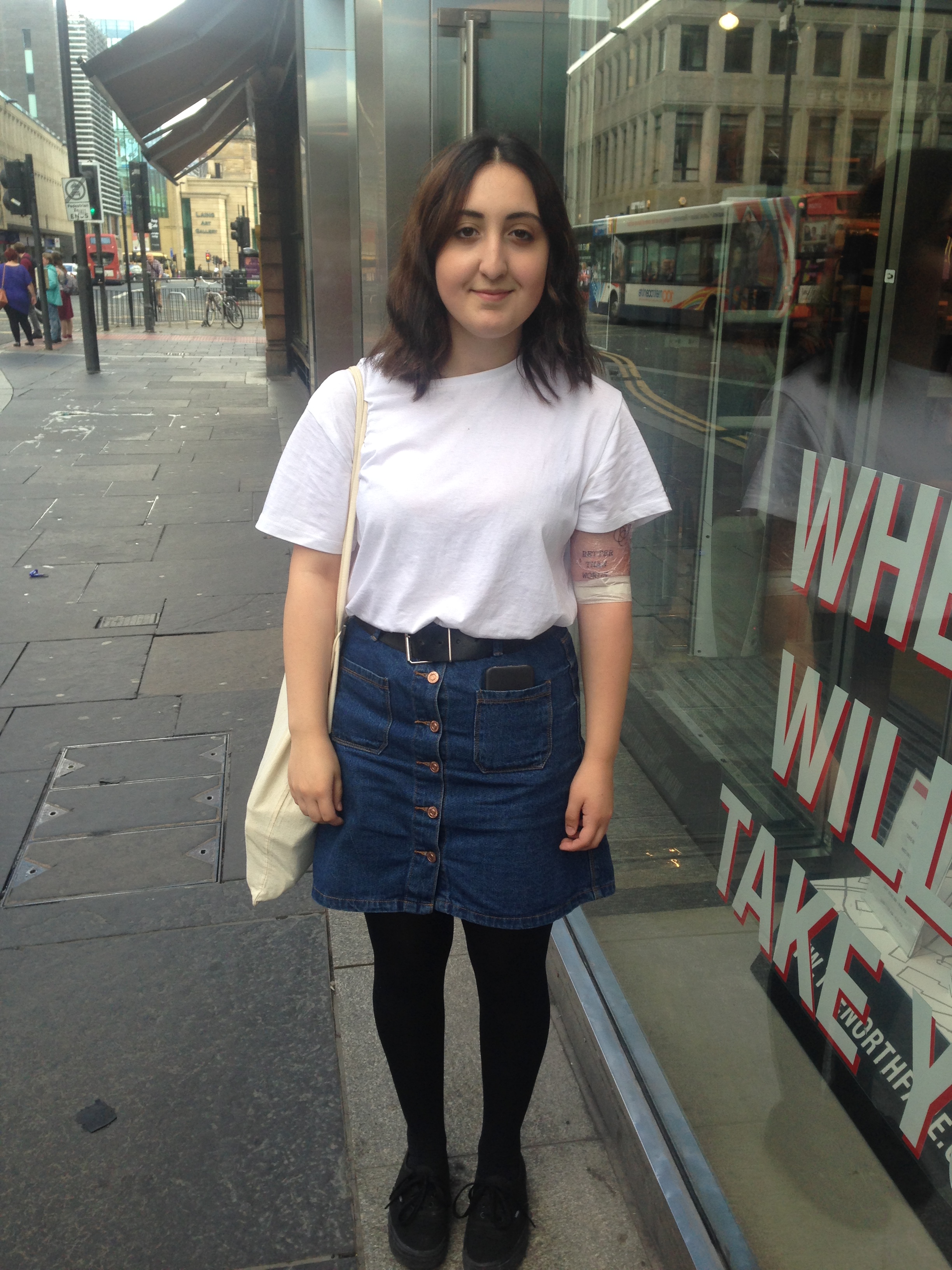 Hala, 18, Student
