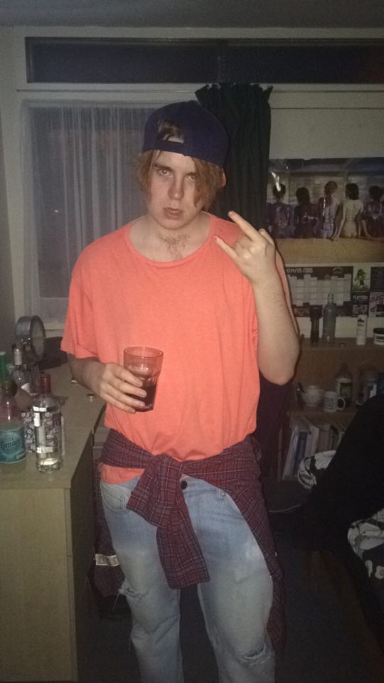 Help I'm stuck in the 90s
