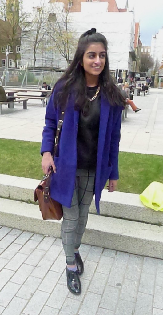 Mariam, 1st year Optometry. Mariam likes to follow blogs and read magazines. We love her River Island bag.