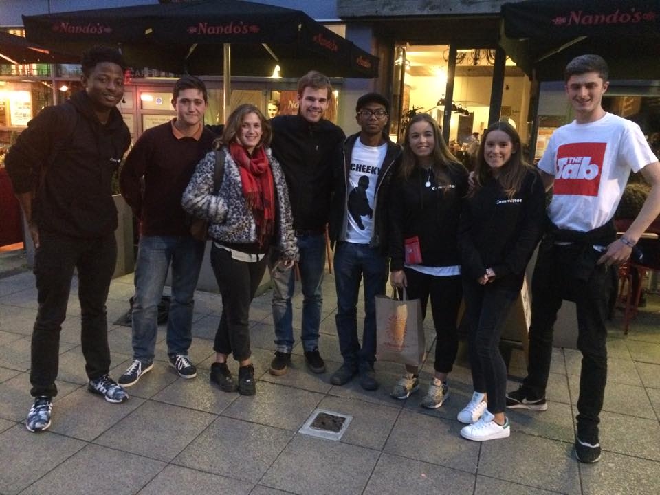 When the squad on fleek for their Nando's