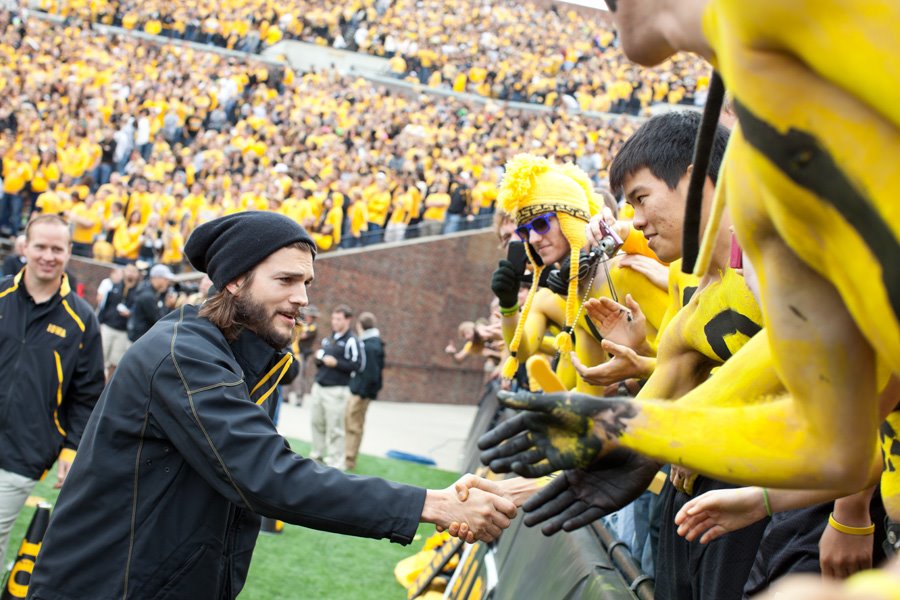 Ashton Kutcher wants to name his son 'Hawkeye'