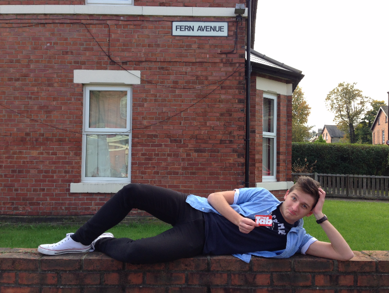 The infamous S&M house. Seductive poses were never my strong point......