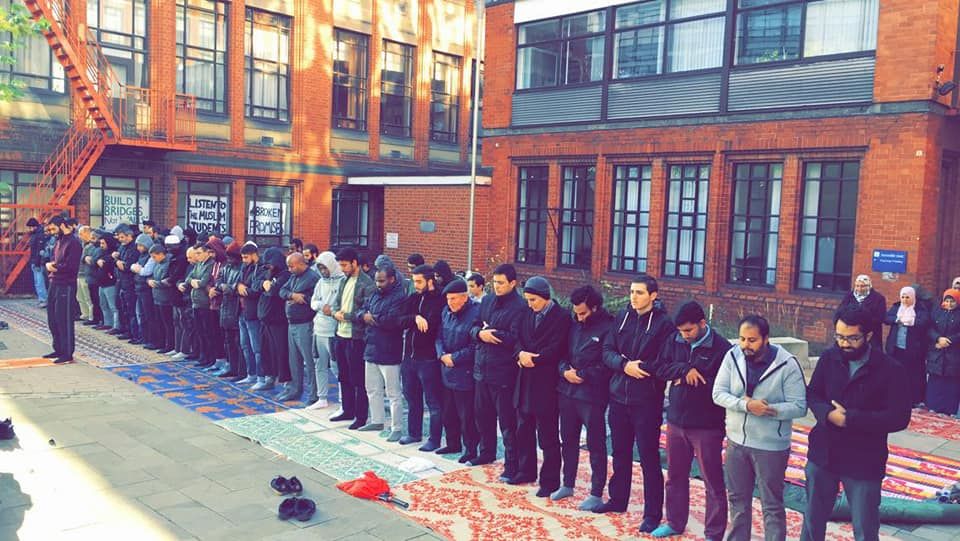 Image may contain: Crowd, Parade, Marching, Human, Person, People