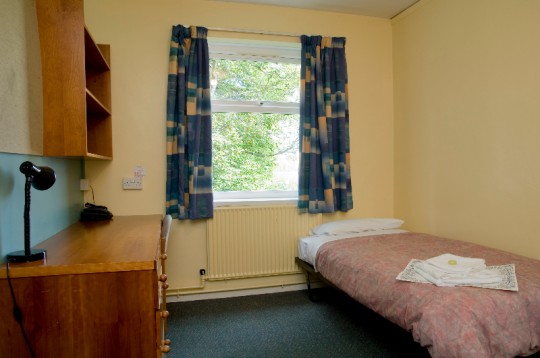 halls room