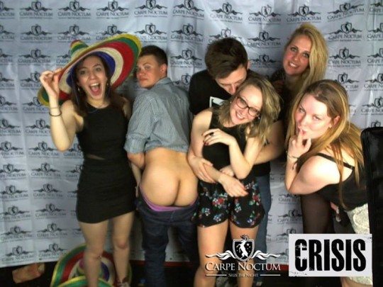 Classic photobooth move
