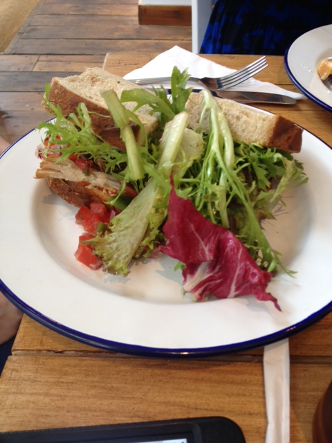 Pulled pork sandwich