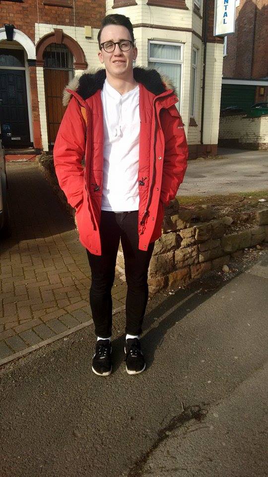 Ian Maclennan, studies Economics