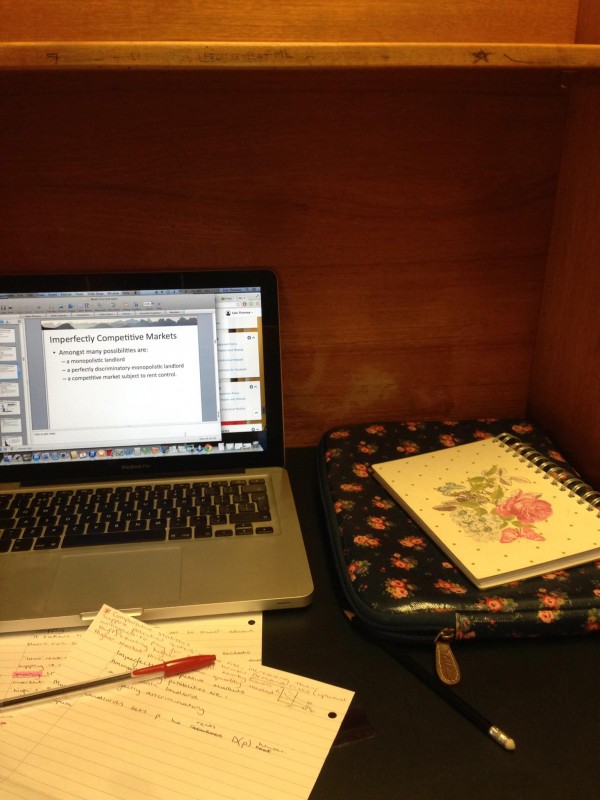 Isla thomas laptop