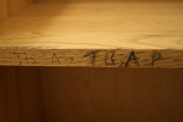 Can we at least make our graffiti grammatically accurate please?