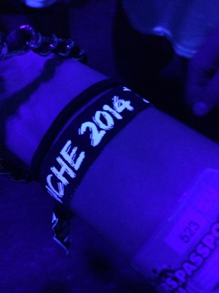 Obligatory wristband selfie so everyone knows your uni is just as cool as theirs