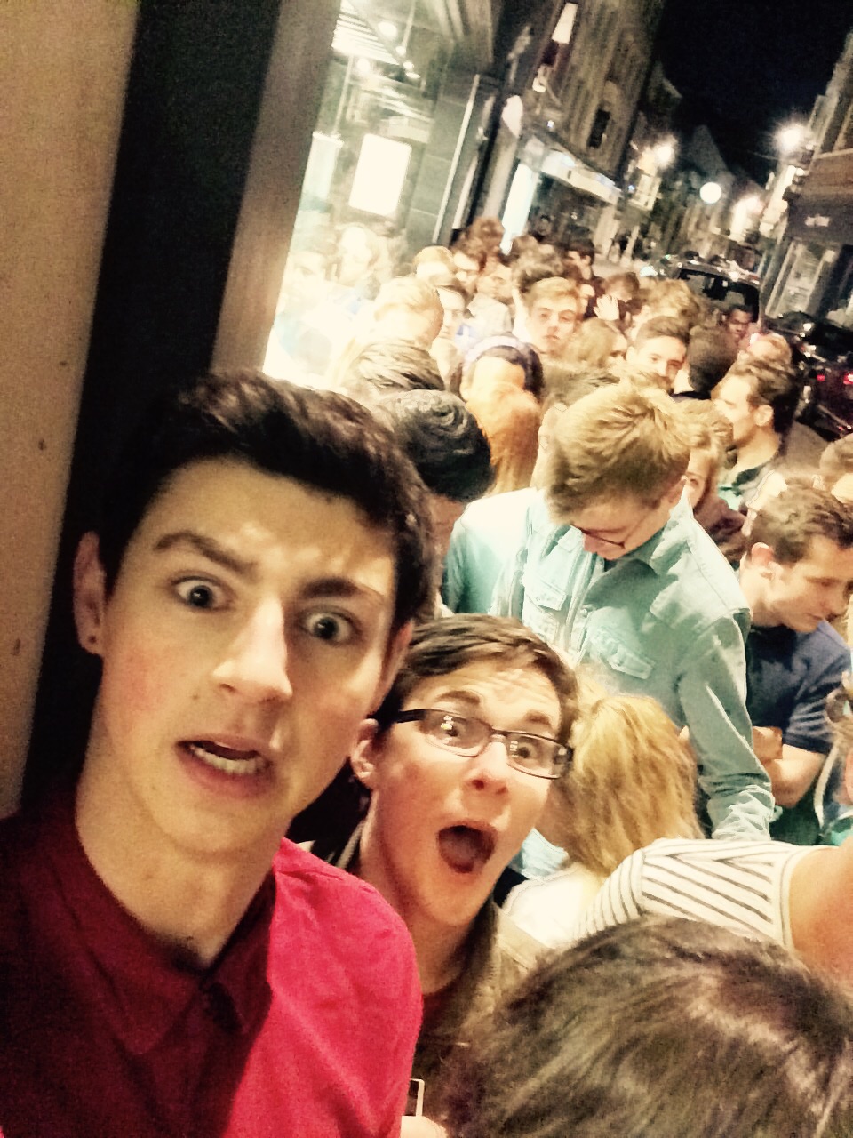 You just don't get these queues outside Salvo
