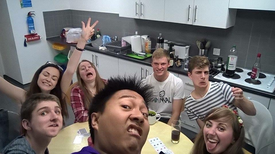 Rep-fresher bonding time on day 1 of uni.