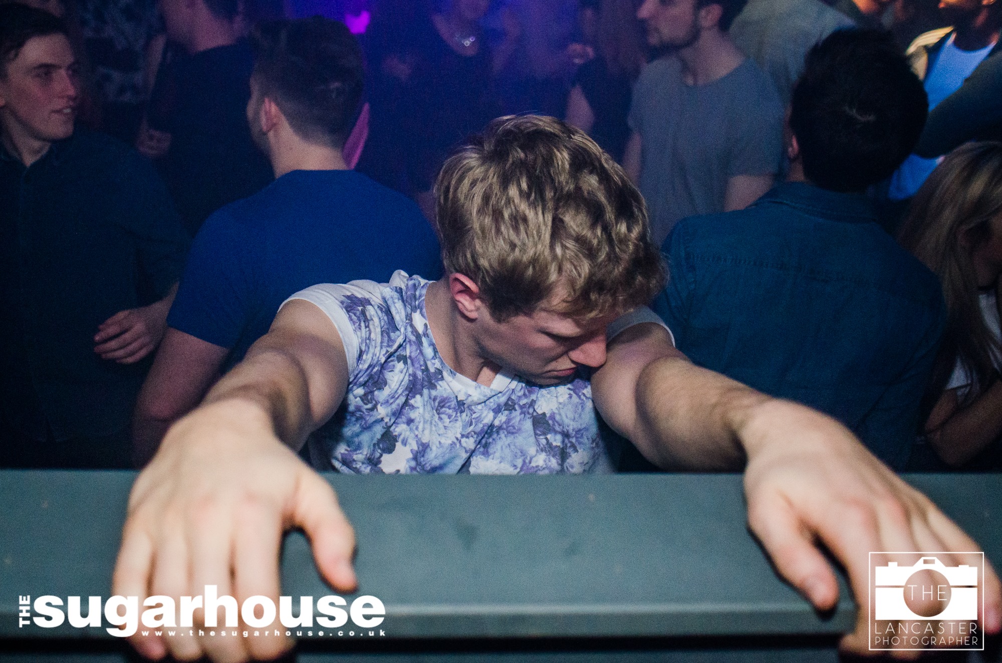 "HELP I'M ON EDGE"