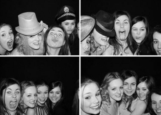 1 black and white photobooth