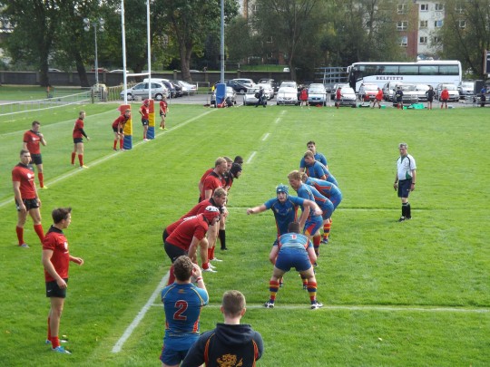 A rare attacking line-out for the blues