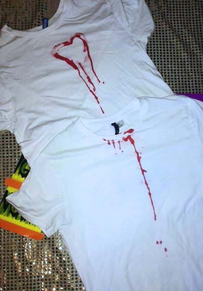 bLOODY SHIRTS PALE