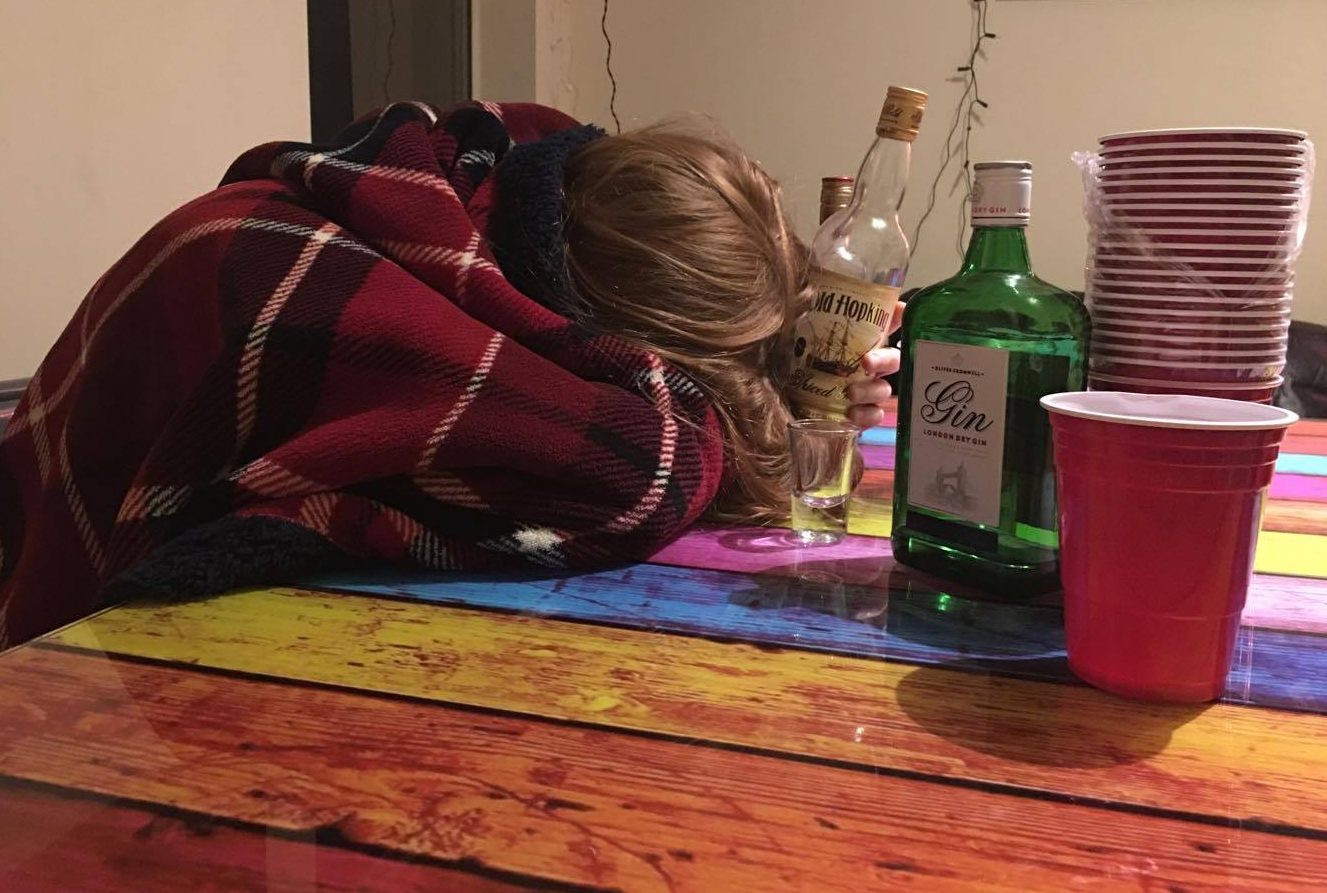 How to look your best when you're hungover