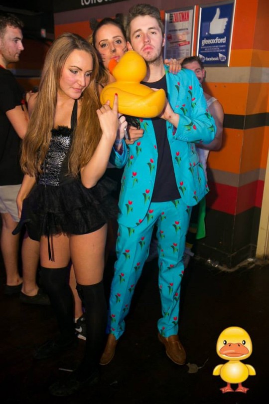 Shite outfit
