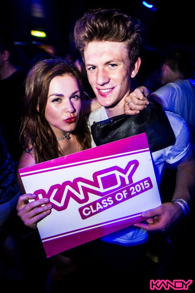 don't think his lips were that colour to start the night