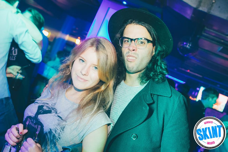 shes got no idea he pulled that face - Copy