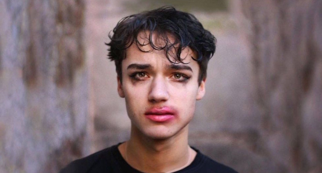 Photo taken by Rose Morelli of friend, Alex Elliot in reaction to the tragic death of Leelah Alcorn