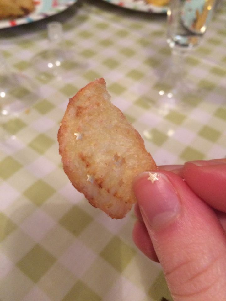 Each crisp comes with free nail art