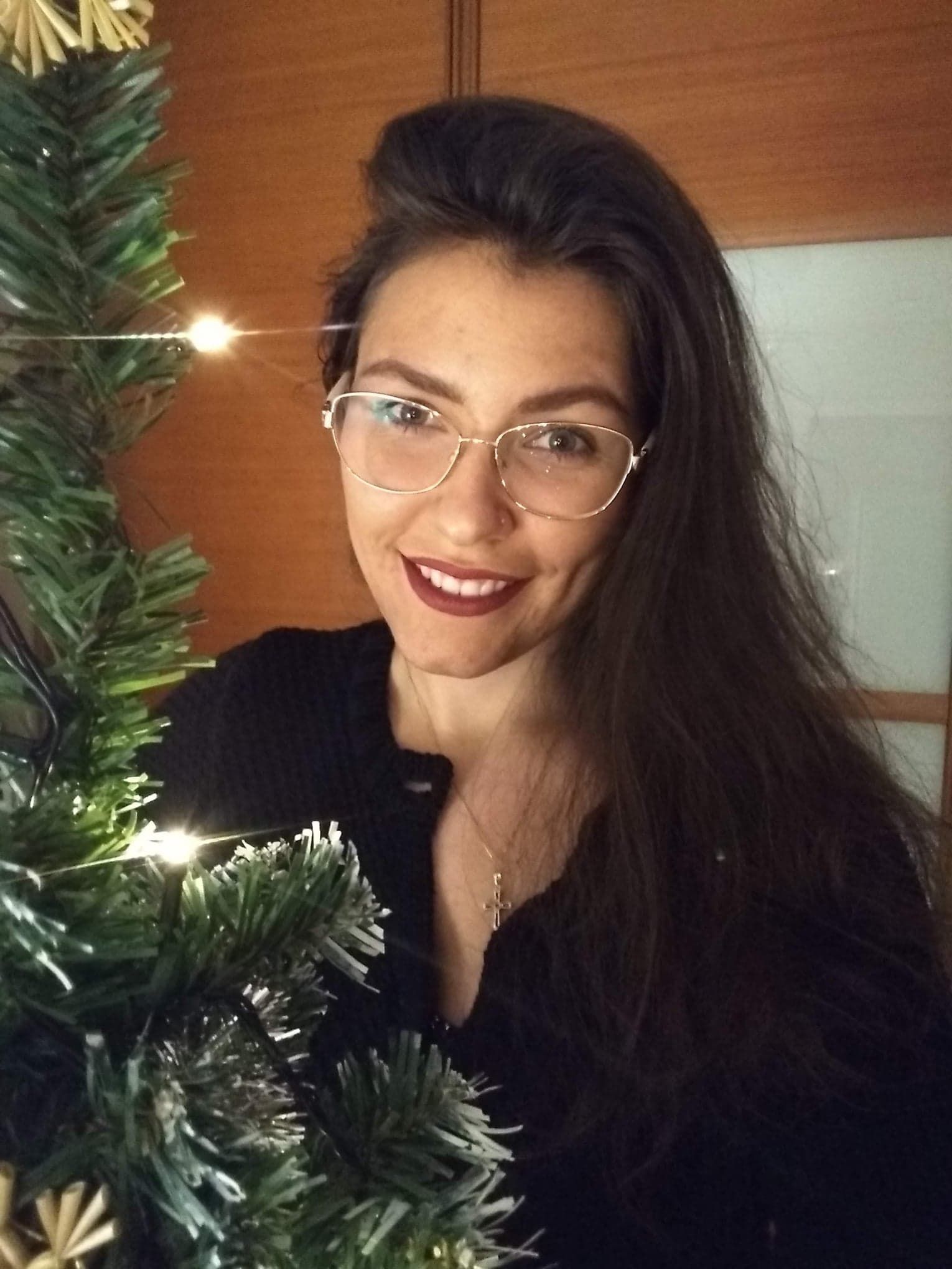 Image may contain: Head, Teeth, Lip, Mouth, Ornament, Hair, Conifer, Abies, Fir, Photography, Photo, Portrait, Pine, Female, Face, Accessory, Glasses, Accessories, Plant, Tree, Person, Human