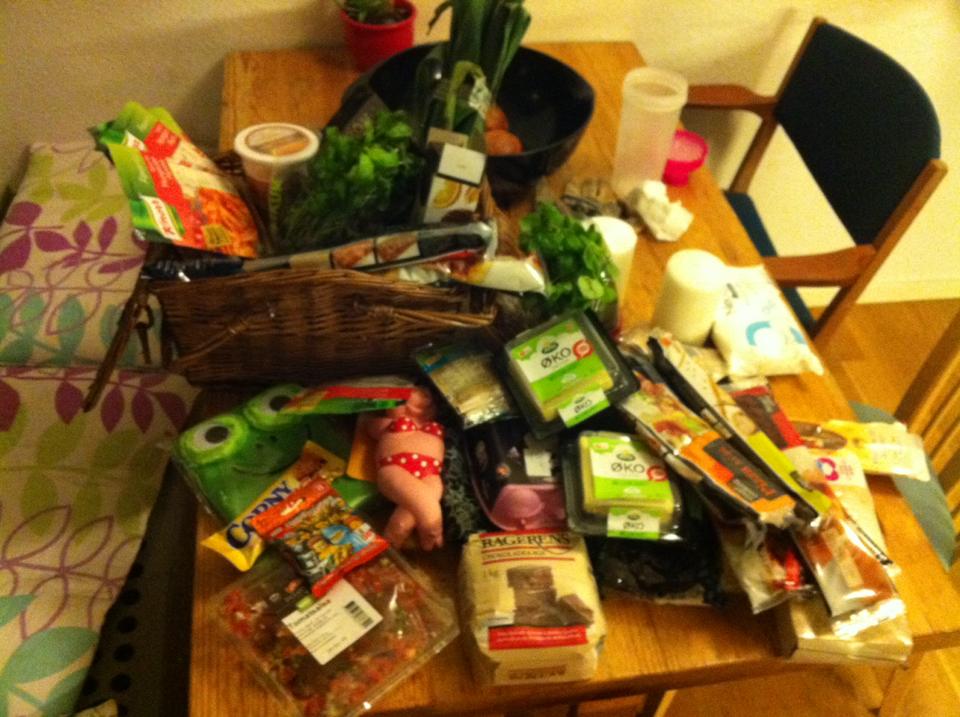 The haul from one evening's diving. Including a wicker basket, my fluffy notebook, 7 packets of buffalo mozzarella, about 50 various packets of spice mix and loads of pre-made pizza dough