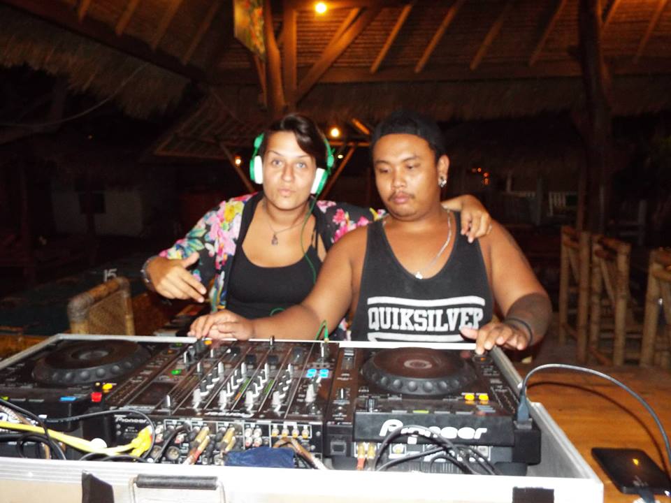 Never wanted to be a DJ anyway...