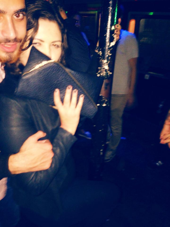 The possessive claw, usually the result of a second date boyfriend