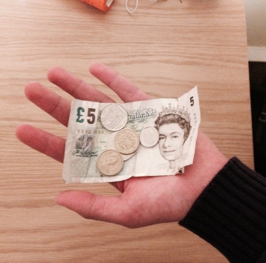 King’s hand job satisfaction to workers