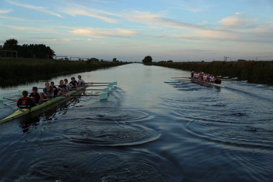 The crews prepare at Henley