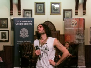 Russell_Brand_at_the_Cambridge_Union_Society