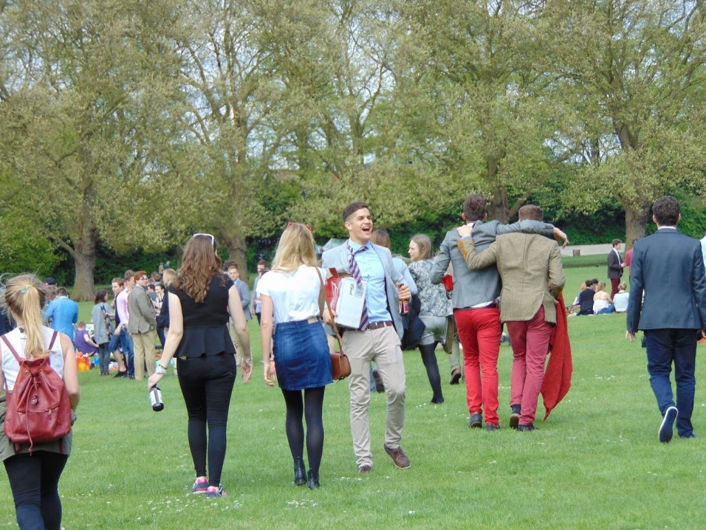 Such an array of trouser hues brings joy to any beholder