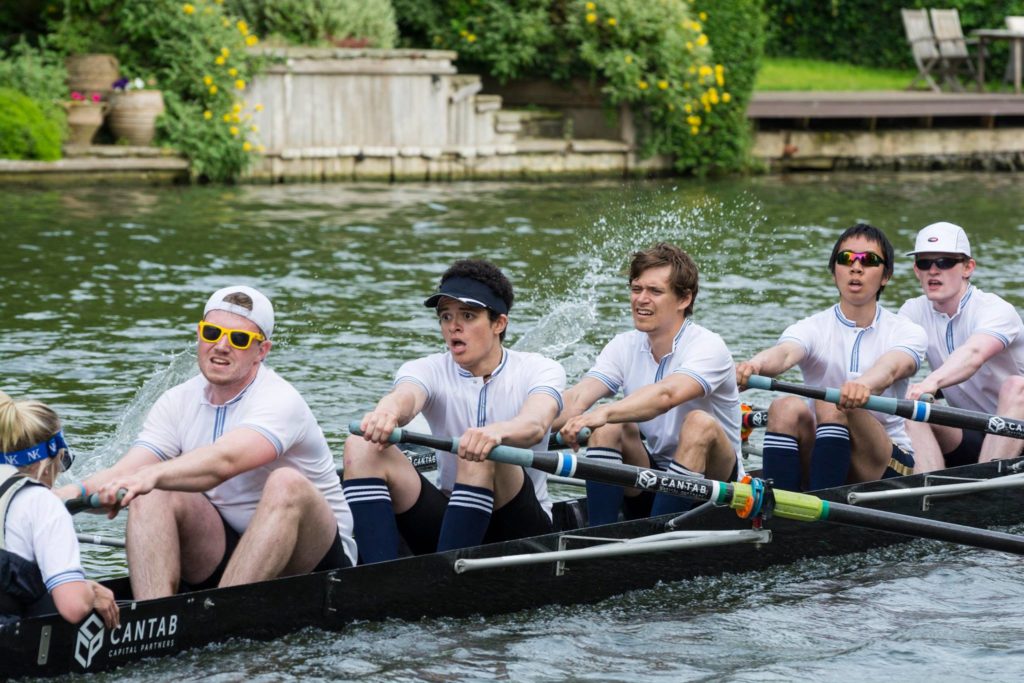 7 seat is rather surprised by the catch.