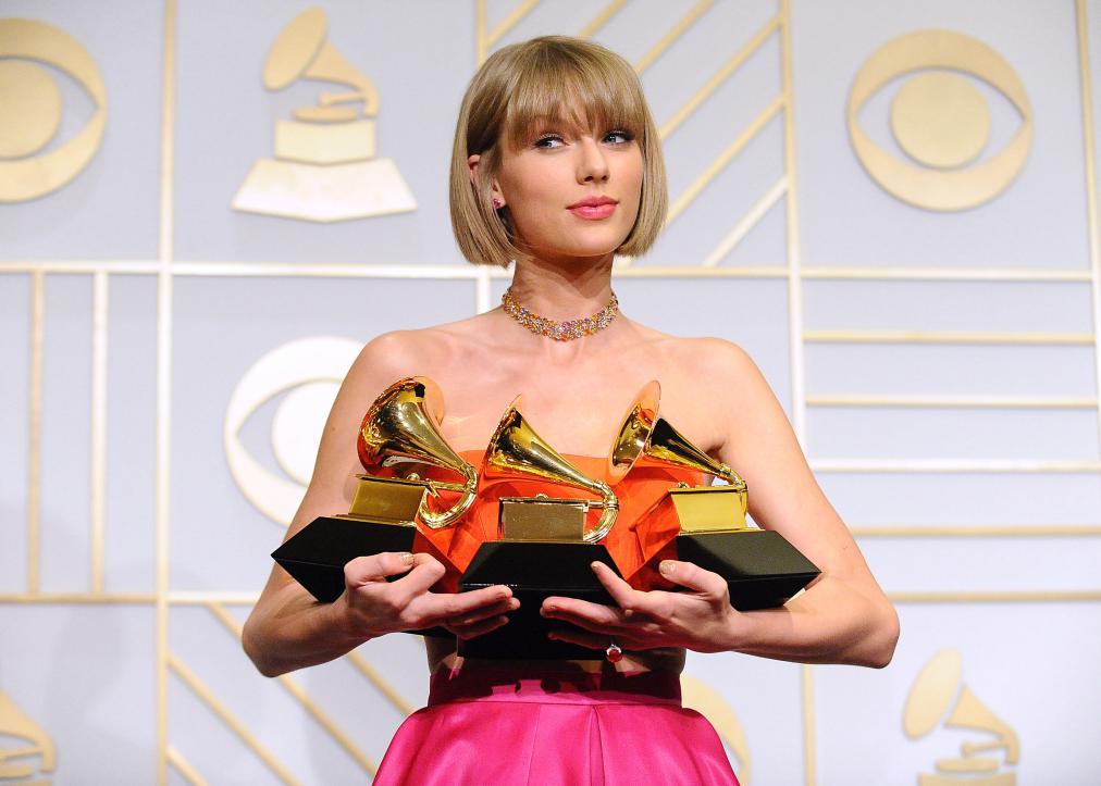 grammys-2016-taylor-swift