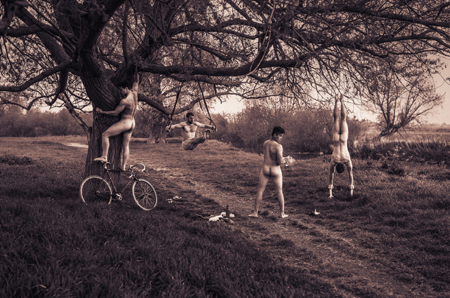 Is that guy humping a tree?