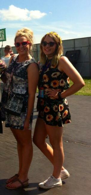 Rowan pictured right with fellow smooth-thighed Claire Cooper