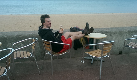 Why wouldn't you want to be friends with this absolute classic?