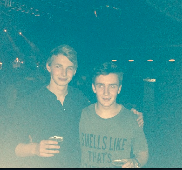 This almost definitely wasn't at an Oasis gig