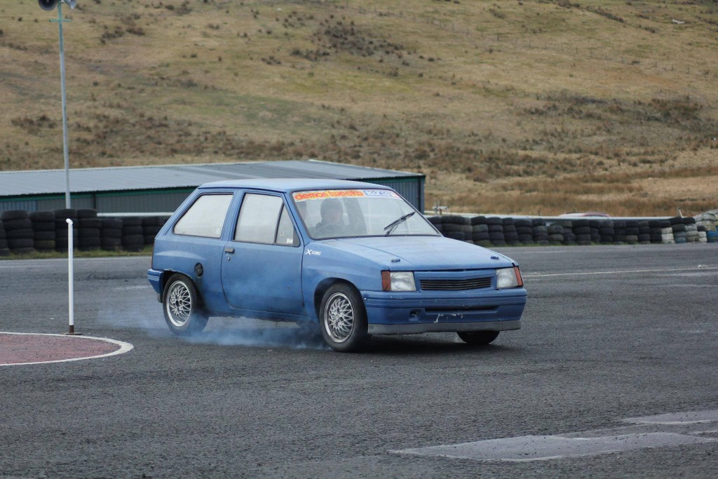 The stolen Vauxhall Nova in action