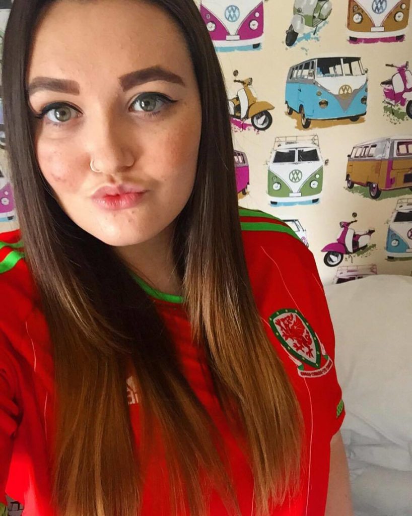 Lucy, Swansea fan