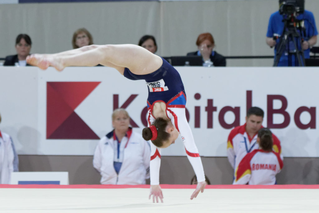 2015_European_Artistic_Gymnastics_Championships_-_Floor_-_Amy_Tinkler_07